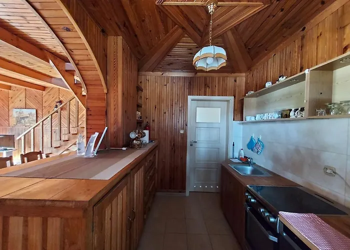 Tatil Evi Z Ogromnym Ogrodem *